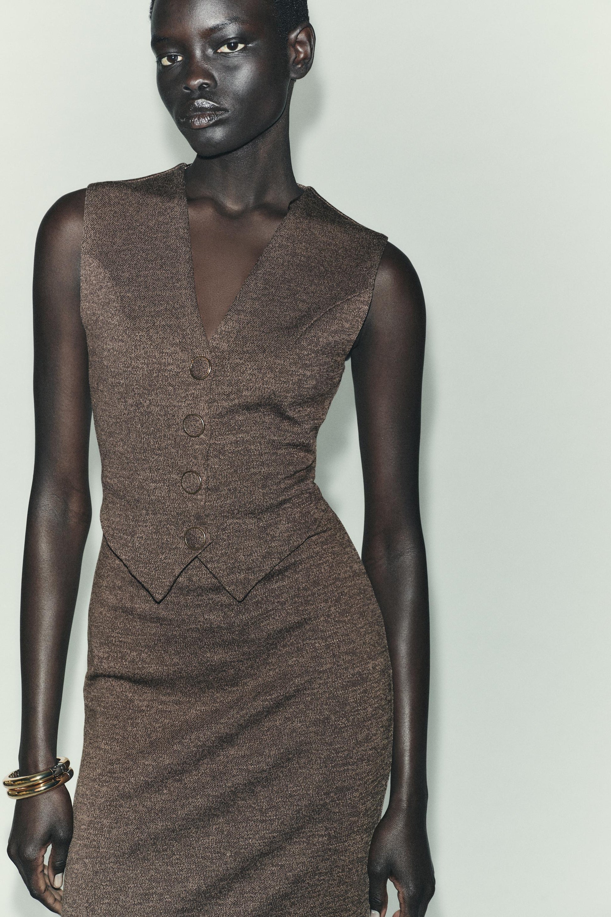 #6B554A, marron chiné