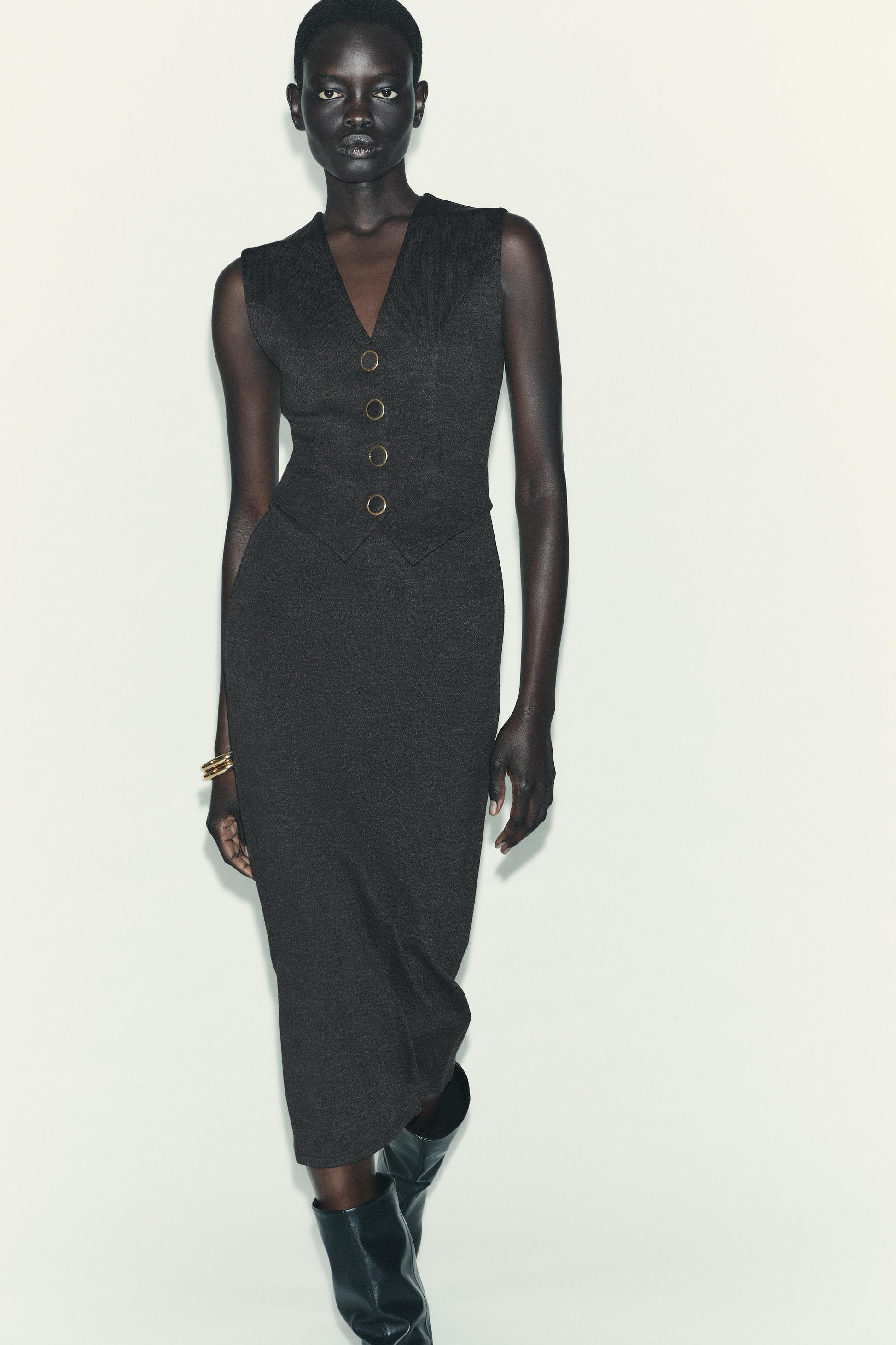 #323132, Anthracite foncé